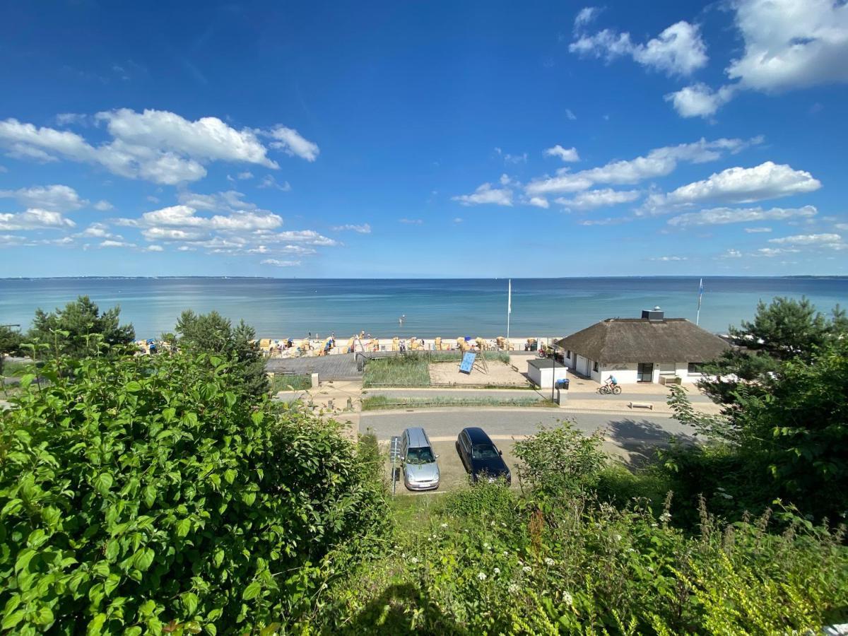 Moderne 3-Zi-Wohnung mit Meerblick direkt am Strand Scharbeutz Exterior foto
