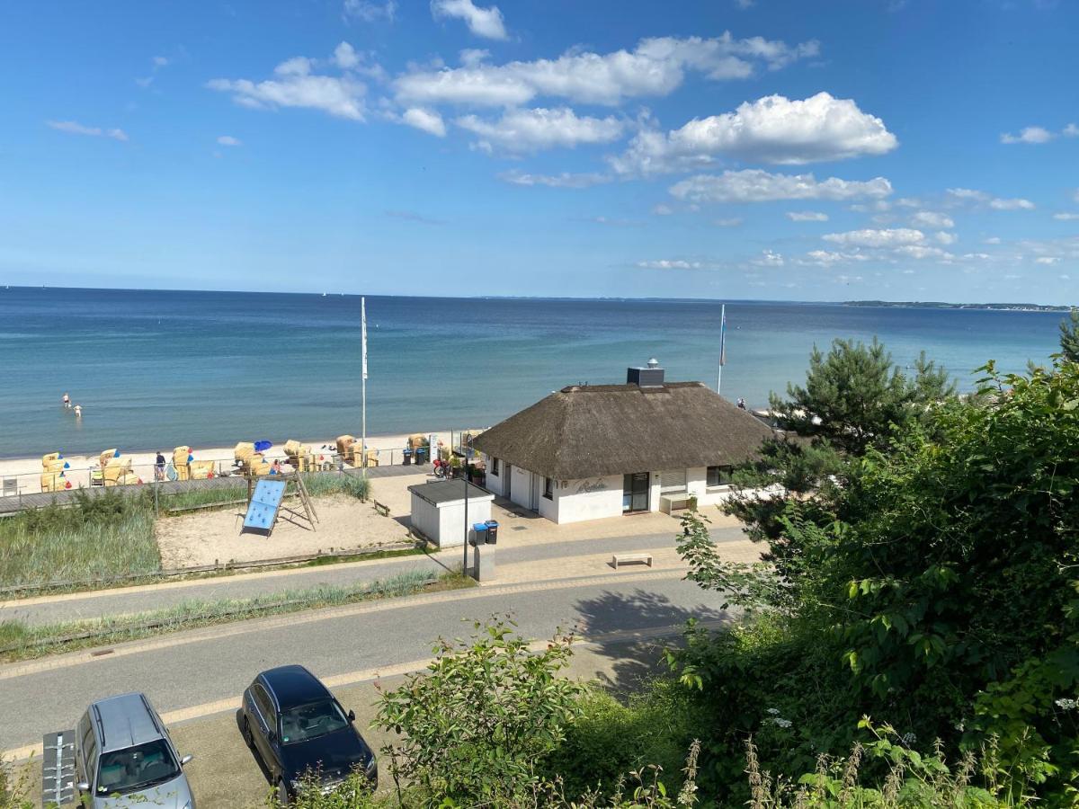 Moderne 3-Zi-Wohnung mit Meerblick direkt am Strand Scharbeutz Exterior foto