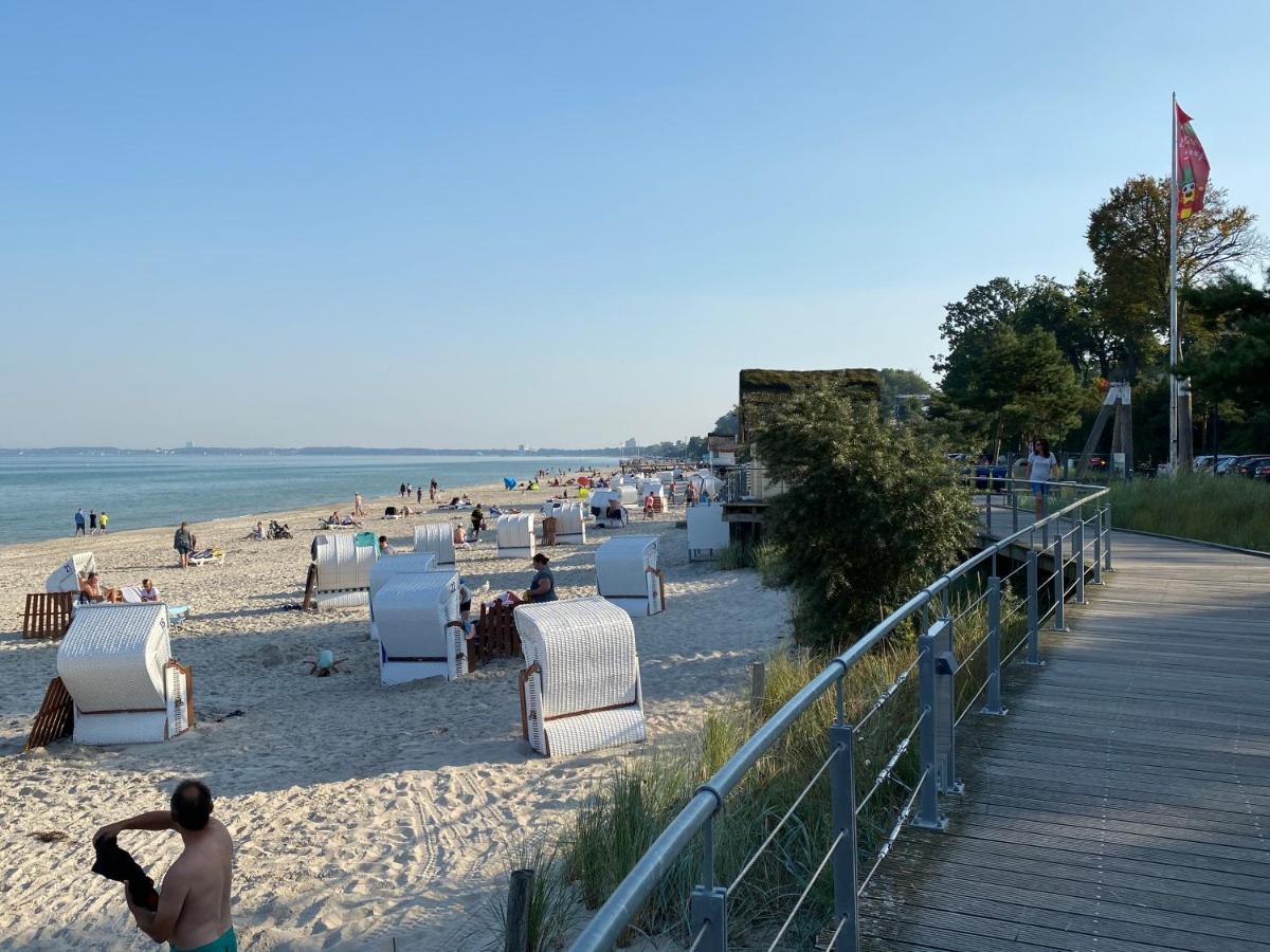 Moderne 3-Zi-Wohnung mit Meerblick direkt am Strand Scharbeutz Exterior foto